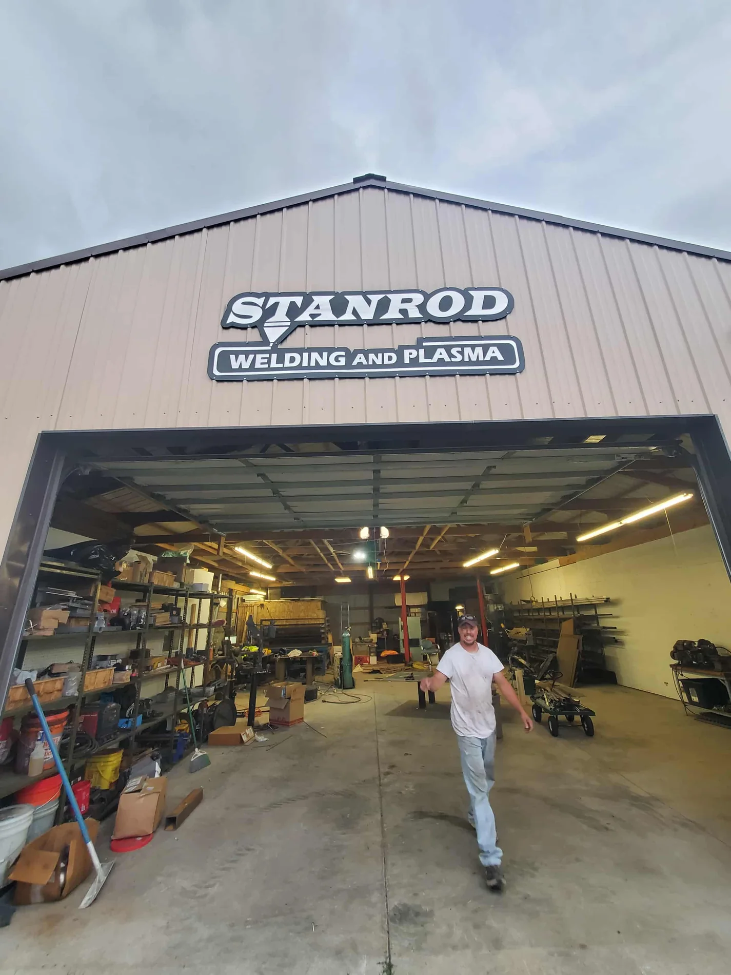Stanrod shop ready for the next large truck or trailer project